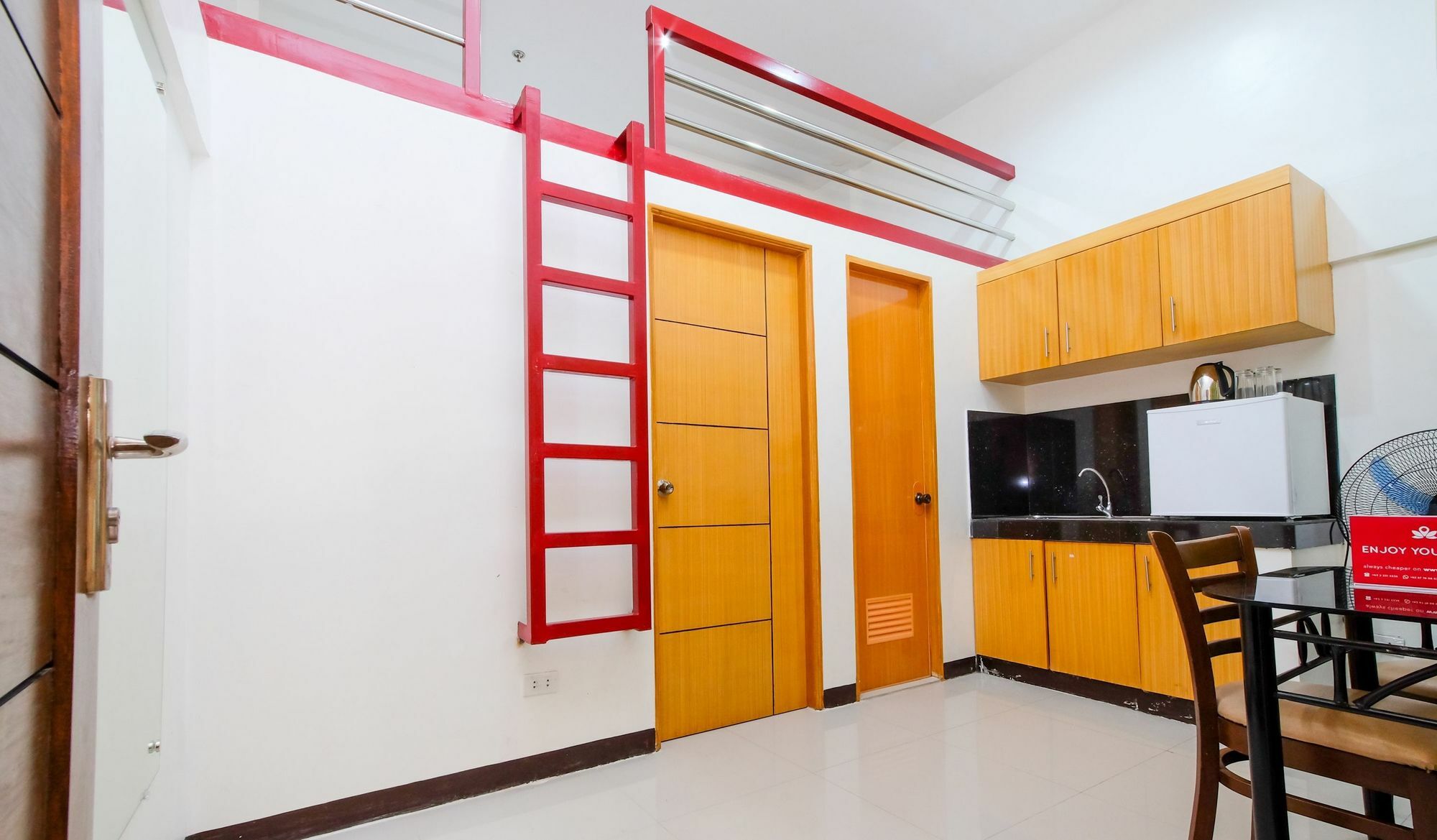 Zen Rooms Time Travellers Makati San Pedro Makati Exterior foto