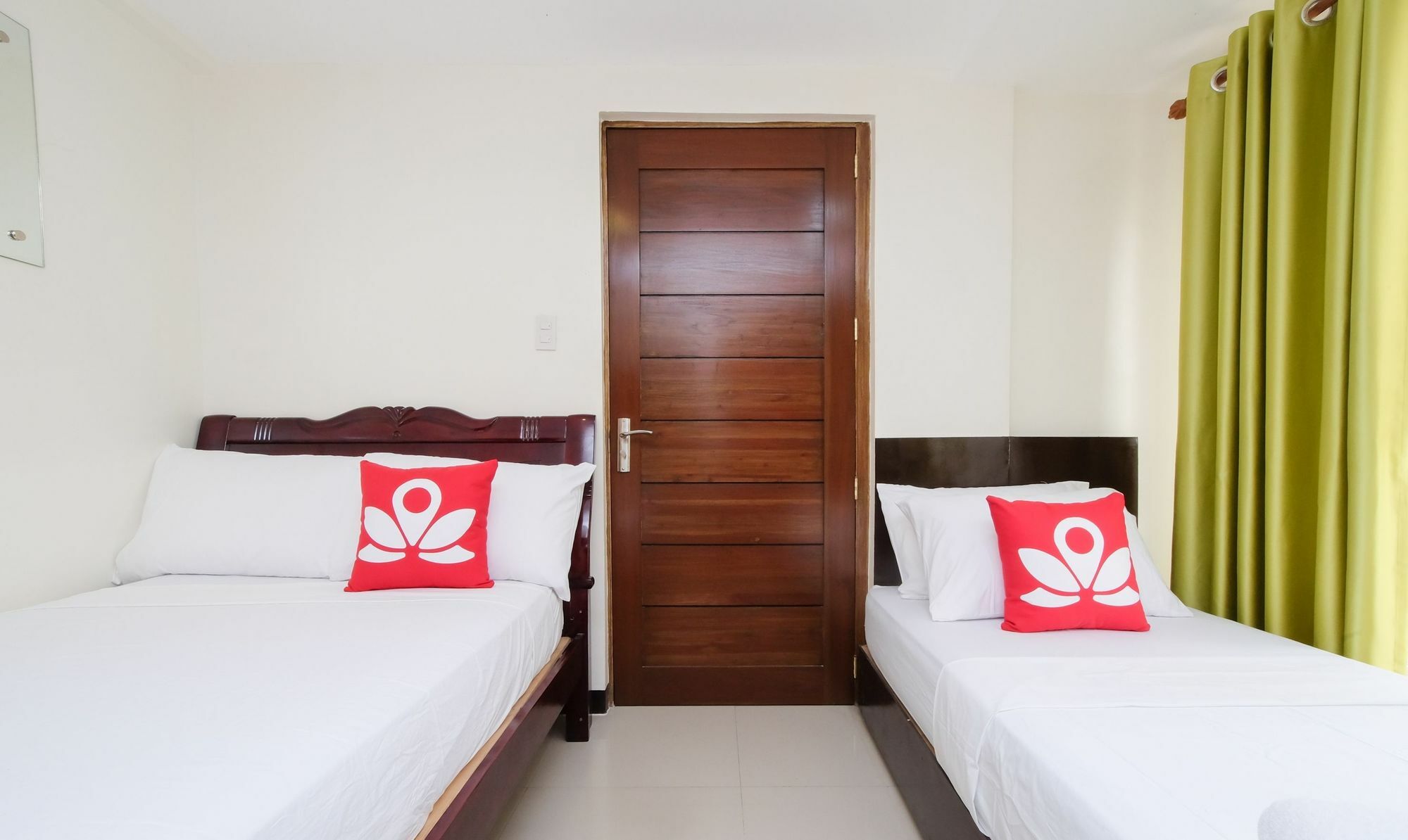 Zen Rooms Time Travellers Makati San Pedro Makati Exterior foto